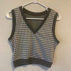 Sweater Vest Houndstooth Design Size Small